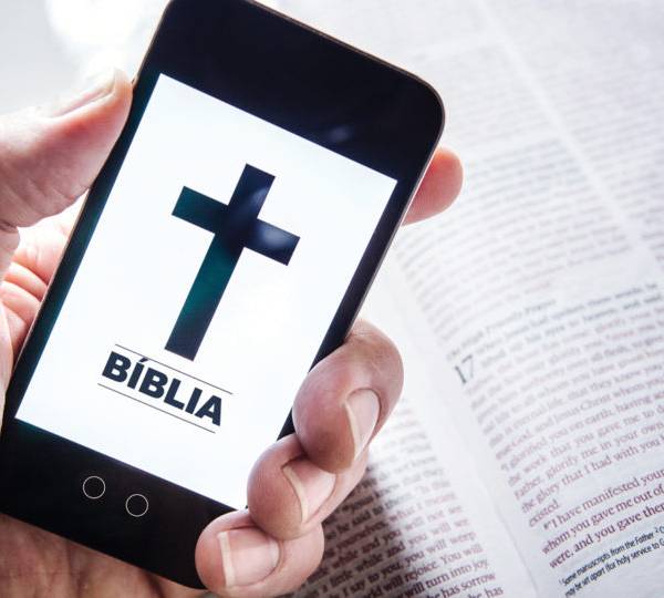 Como Baixar e Usar o Aplicativo Para Ler a Bíblia